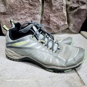 Merrell women's size 10 hiking shoes gray teal